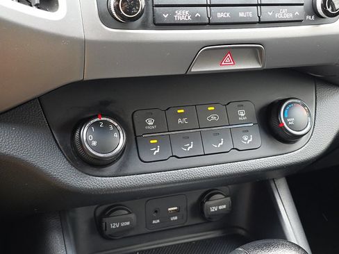Used 2016 Kia Sportage LX AWD/4WD image 19