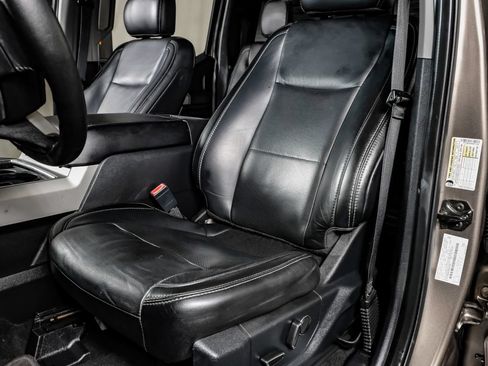 Used 2019 Ford F250 Lariat w/ Lariat Value Package AWD/4WD image 29