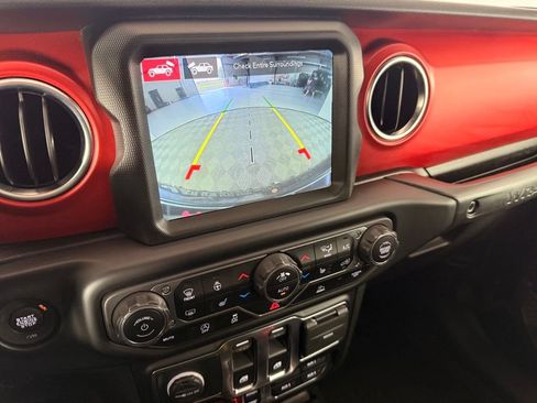 Used 2021 Jeep Wrangler Rubicon AWD/4WD image 37
