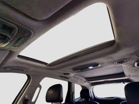 Used 2021 Kia Telluride SX w/ SX Prestige Package image 27