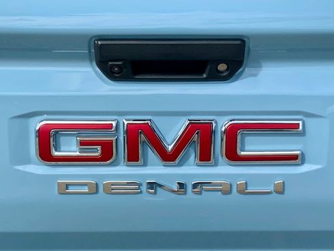 New 2026 GMC Canyon Denali image 23