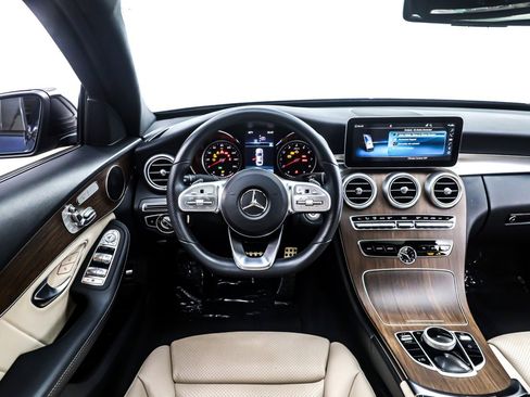 Used 2020 Mercedes-Benz C 300 Sedan image 5