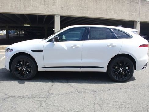 New 2026 Jaguar F-PACE R-Dynamic S image 6