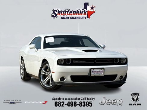 Used 2022 Dodge Challenger R/T image 1