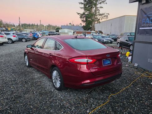 Used 2014 Ford Fusion SE w/ Equipment Group 502A image 7
