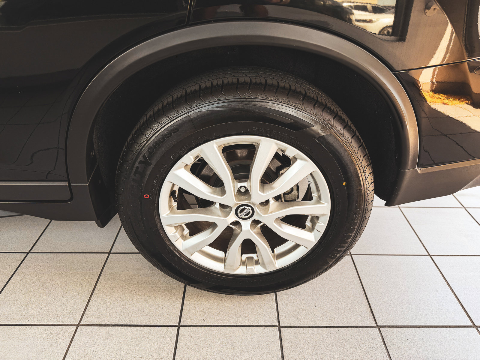Used 2020 Nissan Rogue SV FWD image 13