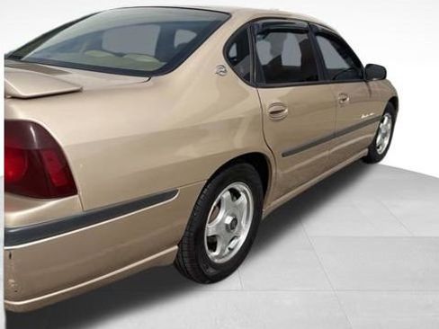 Used 2000 Chevrolet Impala LS image 5