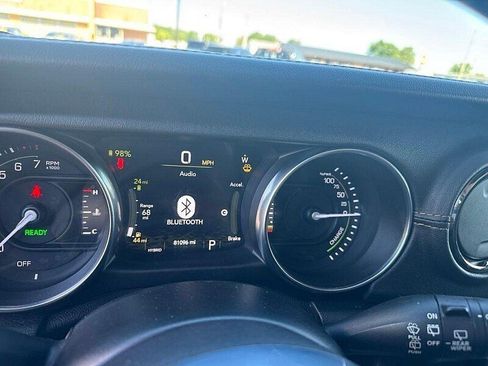 Used 2021 Jeep Wrangler Unlimited Sahara AWD/4WD image 34