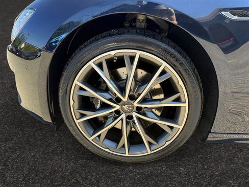 Used 2019 Maserati Ghibli S GranLusso RWD image 17