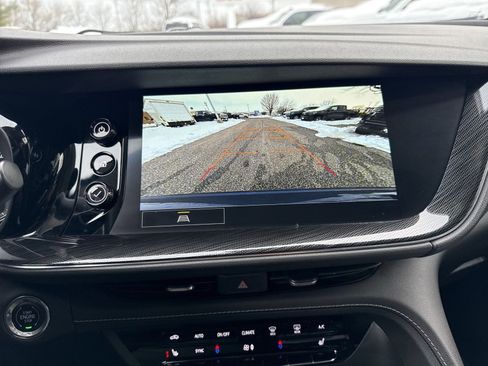 Used 2023 Buick Envision Essence image 18