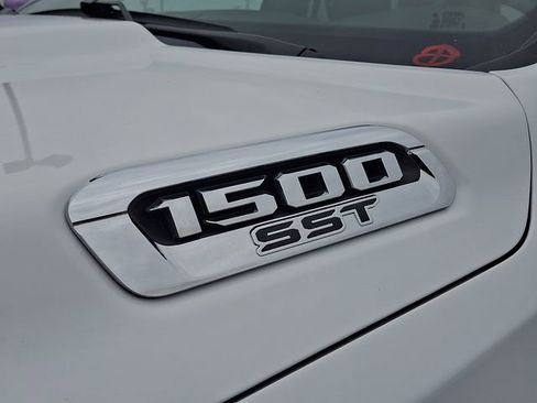 Used 2025 RAM 1500 Laramie image 29