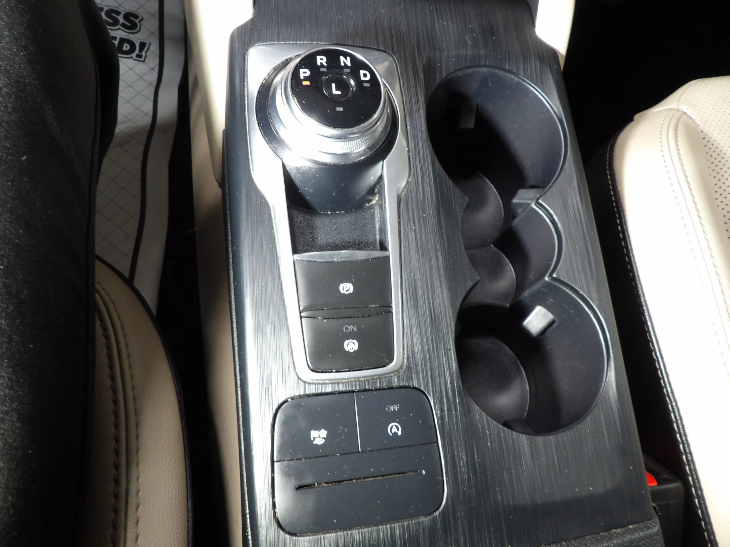 Used 2021 Ford Escape SEL w/ Technology Package AWD/4WD image 16
