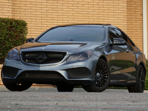 Used 2017 Mercedes-Benz E 400 Coupe image 2