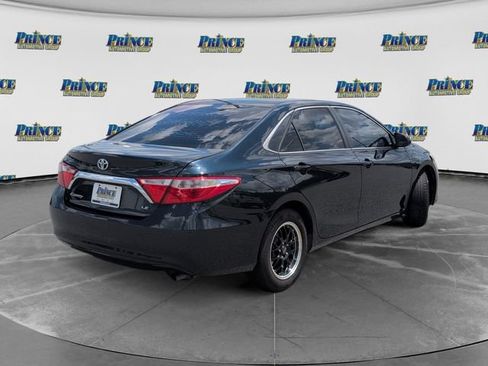 Used 2015 Toyota Camry LE FWD image 6