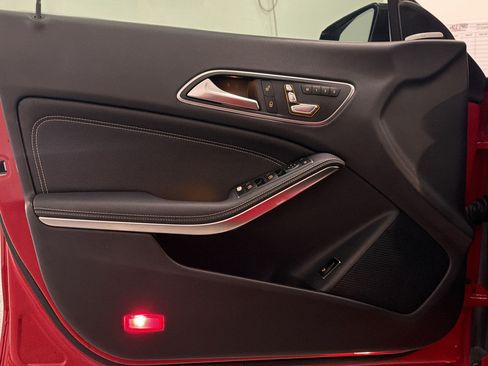 Used 2019 Mercedes-Benz CLA 250 image 13