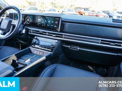 Used 2025 Hyundai Santa Fe SEL image 26