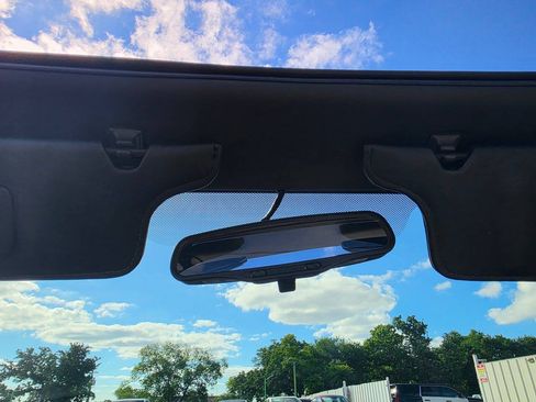 Used 2000 Ford Mustang Convertible RWD image 41