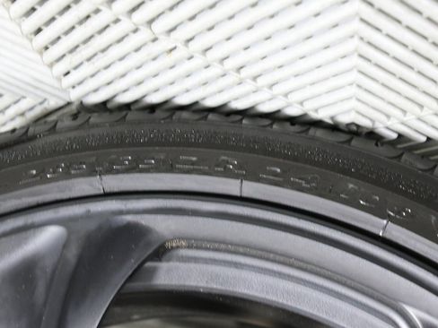 Used 2025 Land Rover Range Rover SE image 48