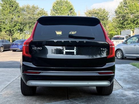 Used 2022 Volvo XC90 T6 Momentum AWD/4WD image 5