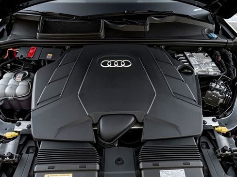 New 2026 Audi Q7 3.0T Premium Plus AWD/4WD image 38