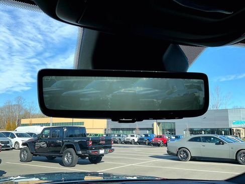 New 2026 Jeep Grand Cherokee Limited w/ Luxury Tech Group II AWD/4WD image 27