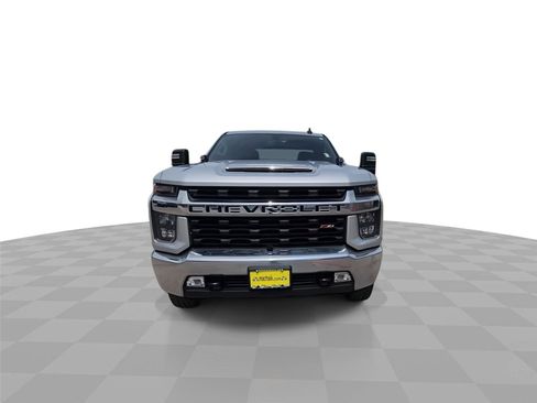 Used 2022 Chevrolet Silverado 2500 LT w/ Convenience Package AWD/4WD image 3