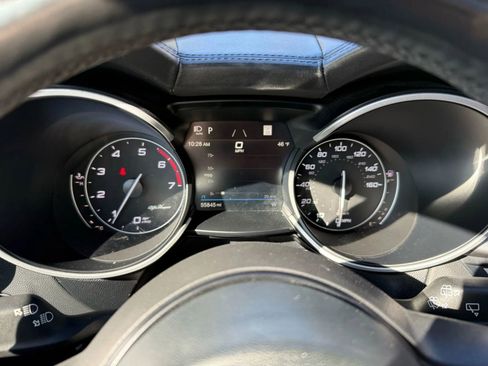 Used 2022 Alfa Romeo Stelvio Veloce image 12