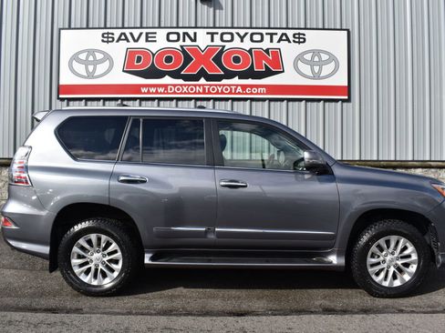 Used 2016 Lexus GX 460 4WD 4DR w/ Premium Package image 8