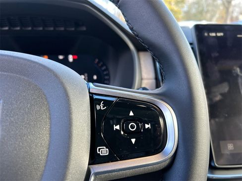 New 2026 Volvo XC90 B6 Ultra image 14