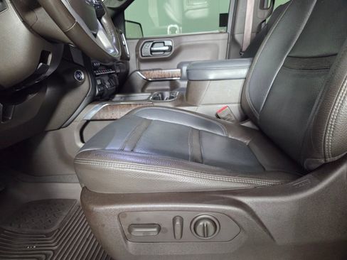 Used 2019 GMC Sierra 1500 Denali w/ Driver Alert Package II image 13