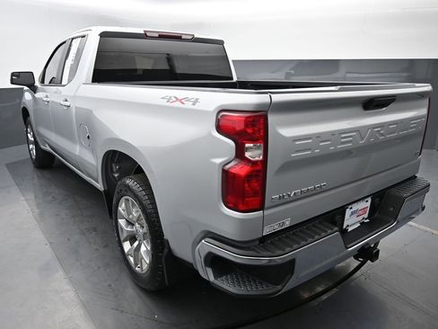 Used 2020 Chevrolet Silverado 1500 LT w/ Trailering Package AWD/4WD image 4