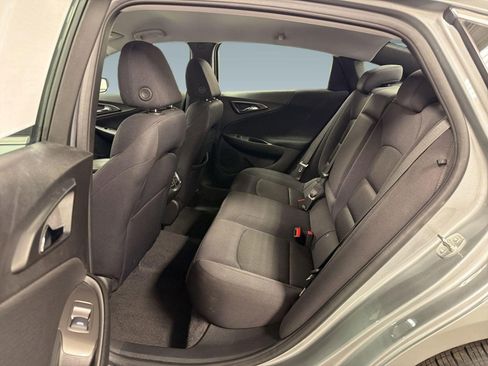 Used 2025 Chevrolet Malibu LT FWD image 14