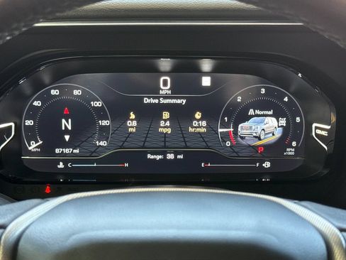 Used 2022 GMC Yukon XL Denali AWD/4WD image 30