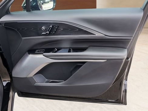 Certified 2025 Cadillac Lyriq Luxury w/ LPO, Floor Liner Package AWD/4WD image 27