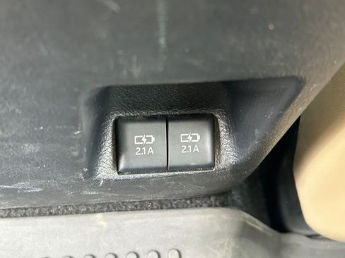 Used 2020 Toyota 4Runner SR5 Premium w/ Moonroof Package RWD image 23