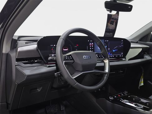 New 2025 Audi Q6 e-tron Premium Plus image 14