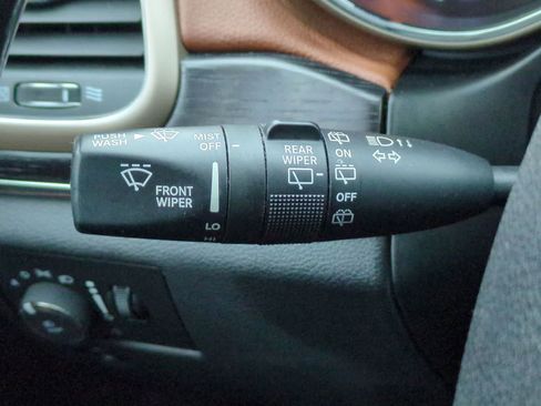Used 2016 Jeep Grand Cherokee Summit AWD/4WD image 26