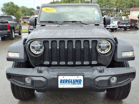 Used 2022 Jeep Wrangler Sport AWD/4WD image 9