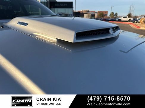 Used 2010 Dodge Challenger R/T image 11