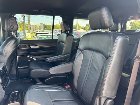 Used 2024 Jeep Wagoneer Series II AWD/4WD image 22