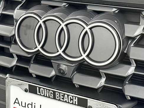 Used 2025 Audi Q5 Premium Plus w/ Premium Plus image 15