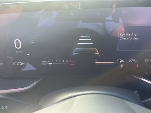 Certified 2025 Buick Envision Sport Touring image 14