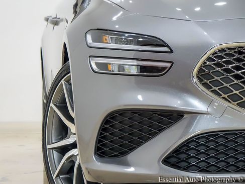 Used 2023 Genesis G70 2.0T RWD image 6