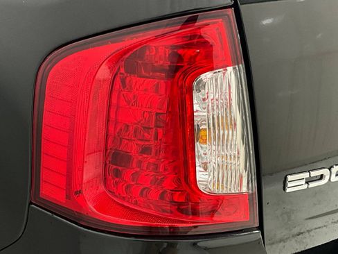 Used 2014 Ford Edge Limited w/ Equipment Group 301A AWD/4WD image 27