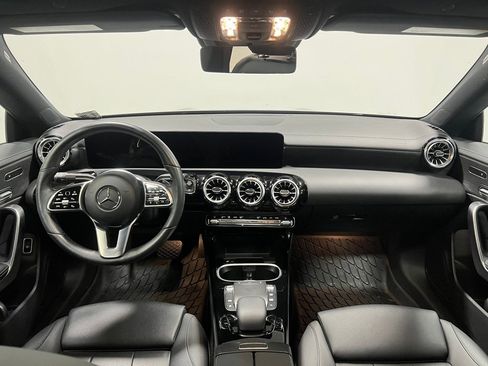 Used 2023 Mercedes-Benz CLA 250 4MATIC image 30
