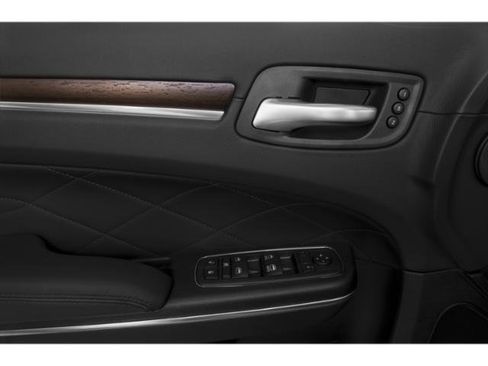 Used 2015 Chrysler 300 C Platinum w/ Light Group RWD image 23