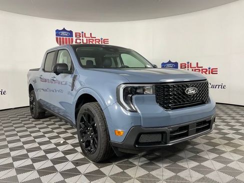 New 2025 Ford Maverick Lariat w/ Black Appearance Package image 1