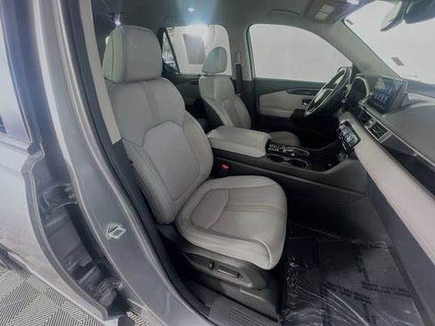 Used 2025 Honda Pilot EX-L image 30