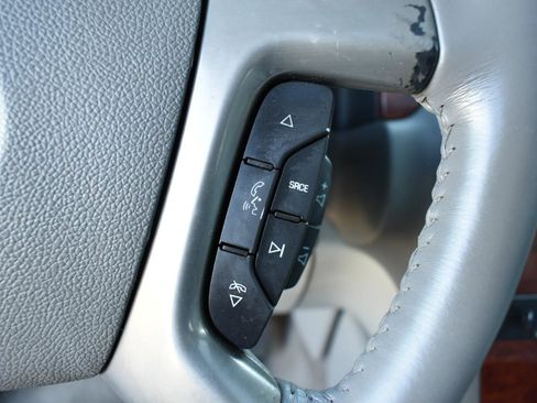 Used 2009 Chevrolet Avalanche LTZ image 15