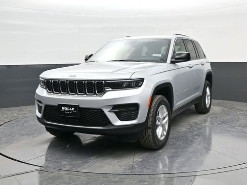New 2025 Jeep Grand Cherokee Laredo X image 2